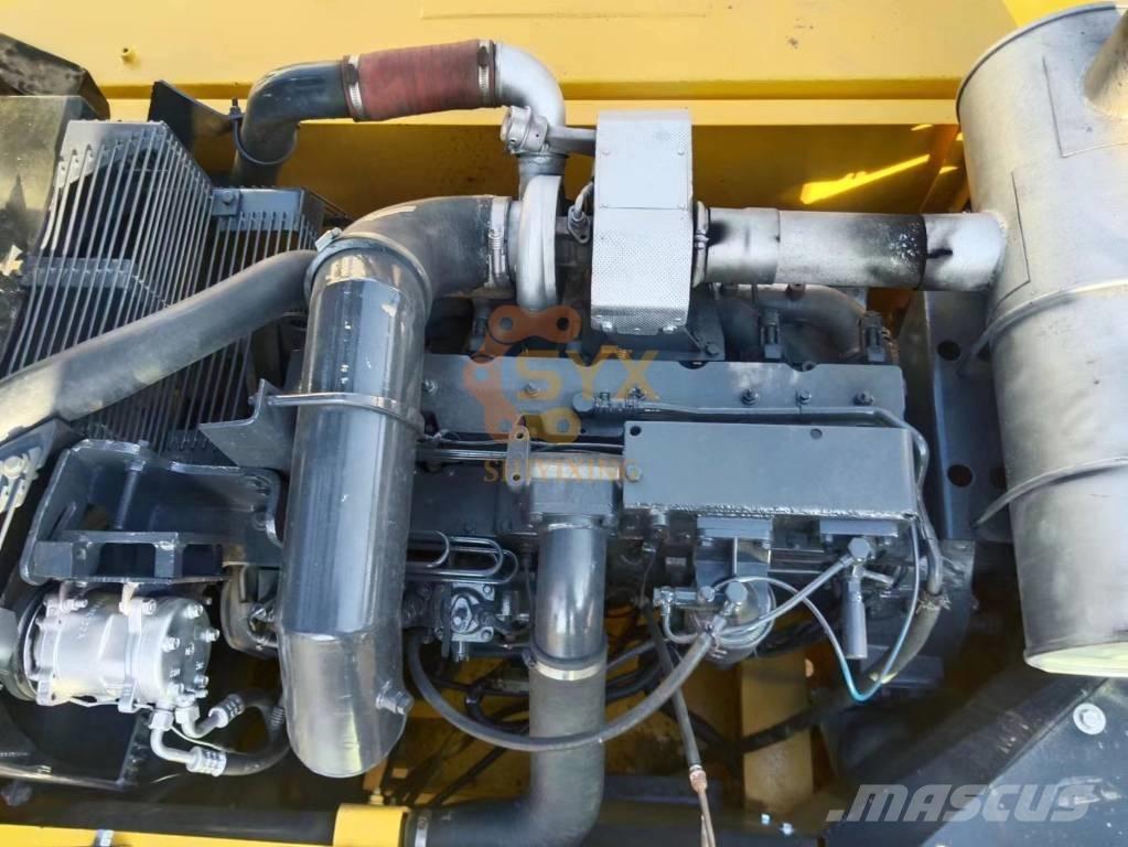 Komatsu PC 300-7 Gravemaskiner på larvebånd