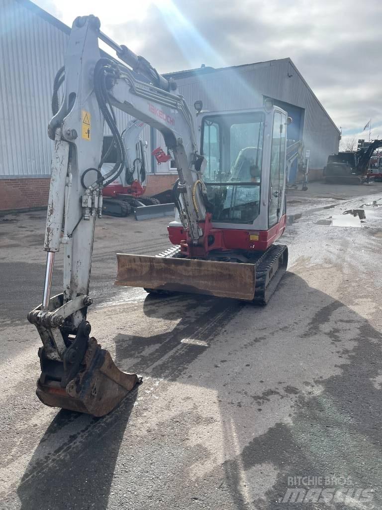 Takeuchi TB 235 Minigravemaskiner