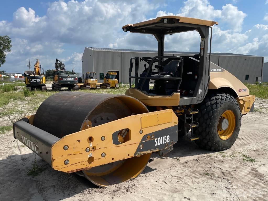 Volvo SD 115 B Enkelt tromle