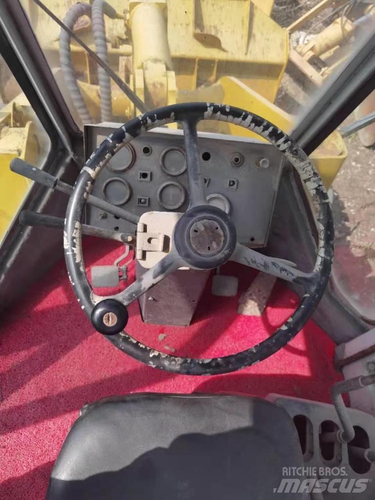 Komatsu WA 300 Læssemaskiner på hjul