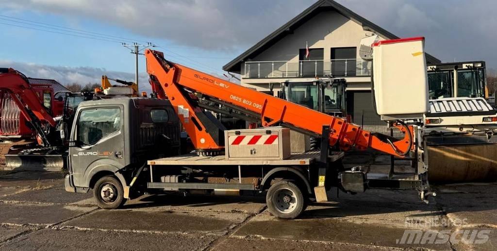Renault Maxity 120 Andre lifte og platforme