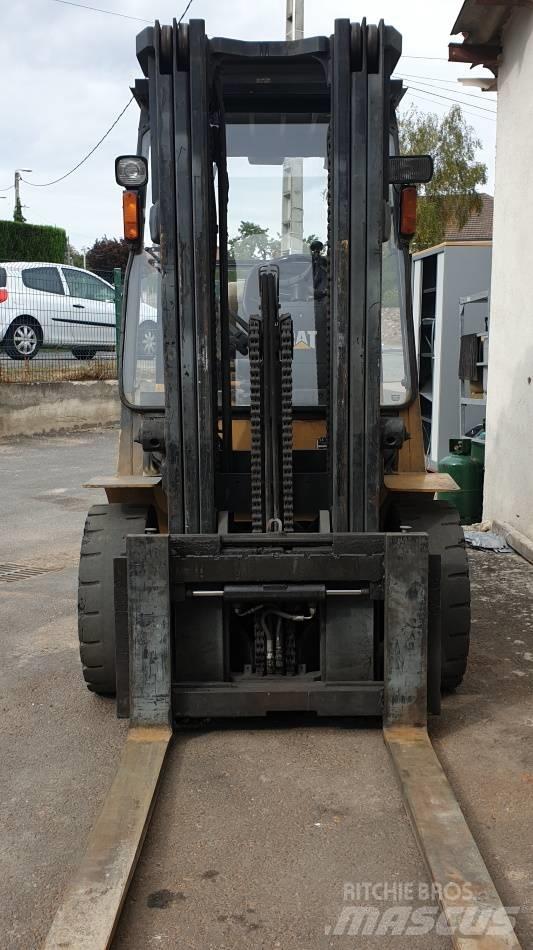CAT GP 30 LPG gaffeltrucks