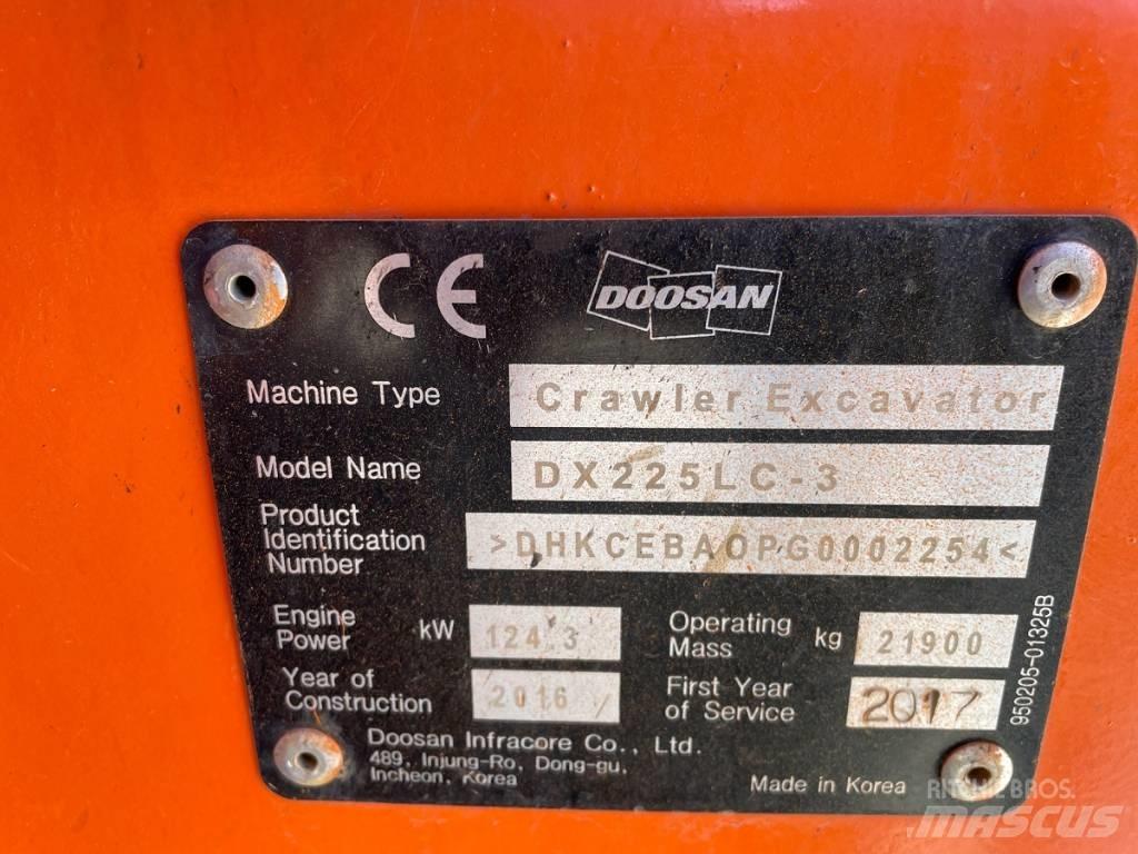 Doosan DX 225 LC-3 Gravemaskiner på larvebånd