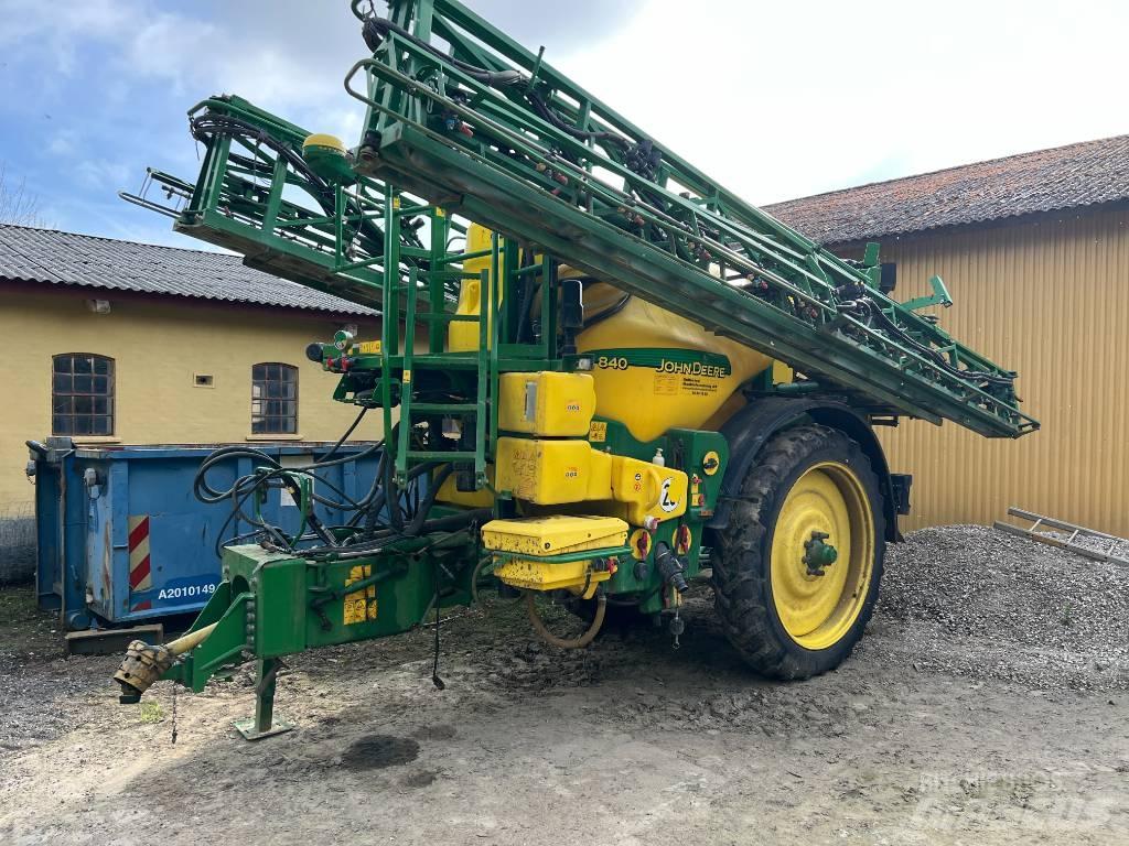 John Deere 840 Trailersprøjter