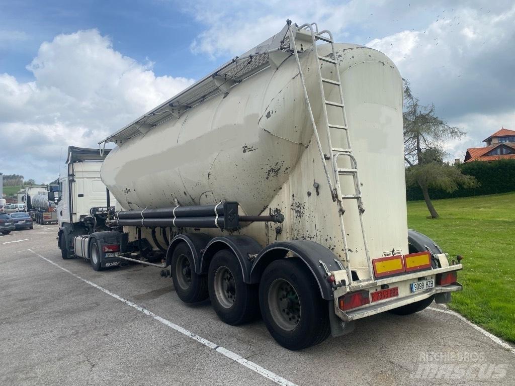 Spitzer SF2439PI Semi-trailer med Tank