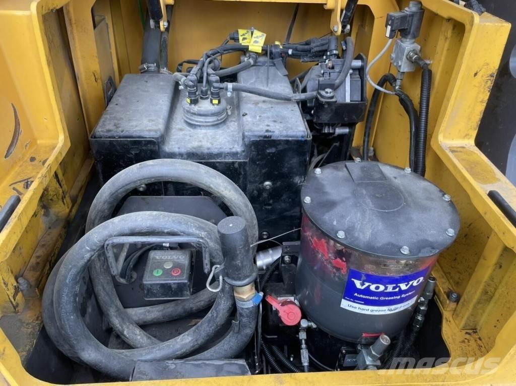 Volvo EC300 E Gravemaskiner på larvebånd