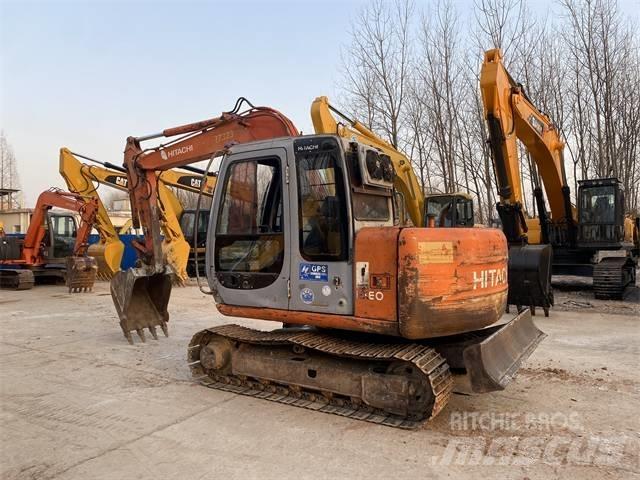 Hitachi EX60-5 Gravemaskiner på larvebånd