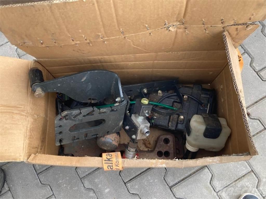 MX T12 Frontlæssere og gravere