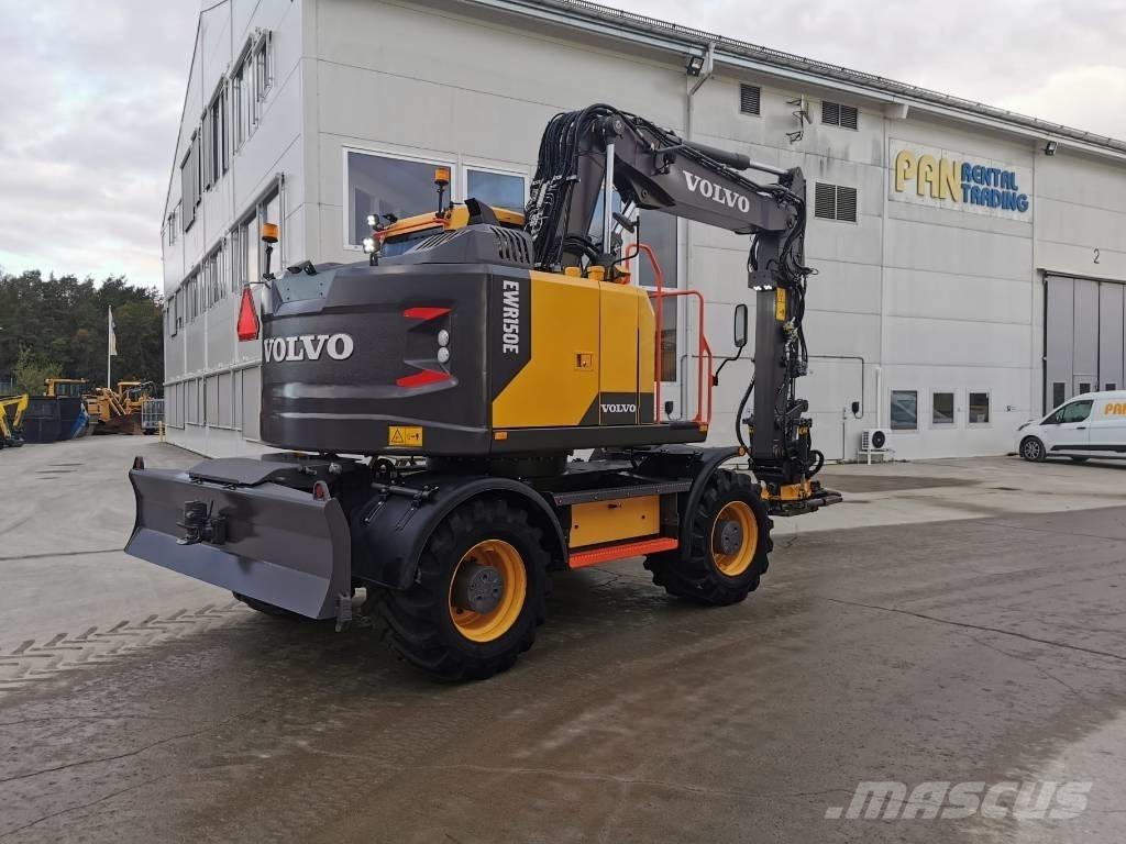 Volvo EWR 150 E Gravemaskiner på hjul