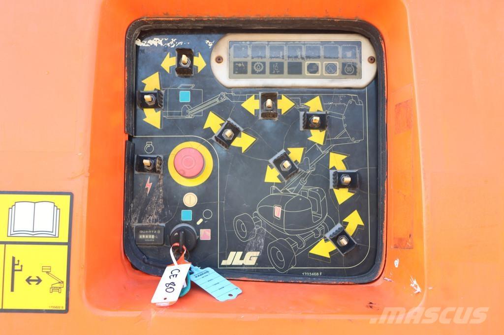 JLG 800AJ Bomlifte med knækarm