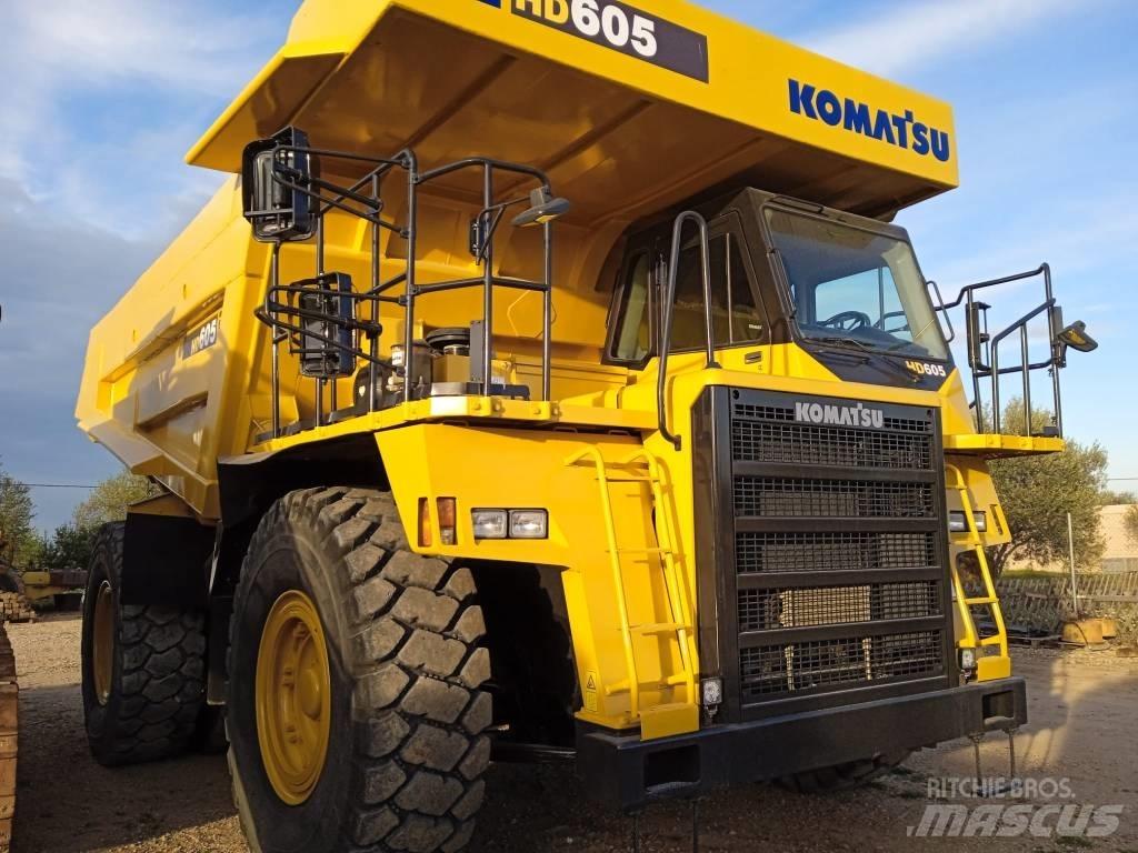 Komatsu HD 605-7E0 Knækstyrede dumpere