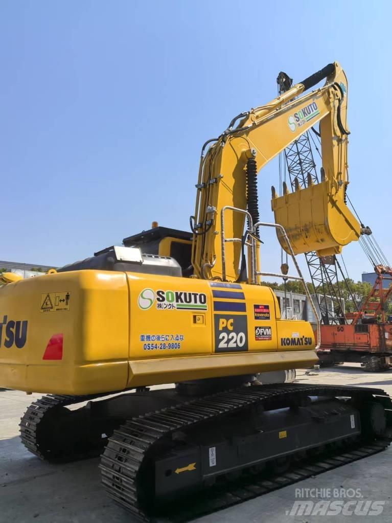 Komatsu PC 220-8 Gravemaskiner på larvebånd