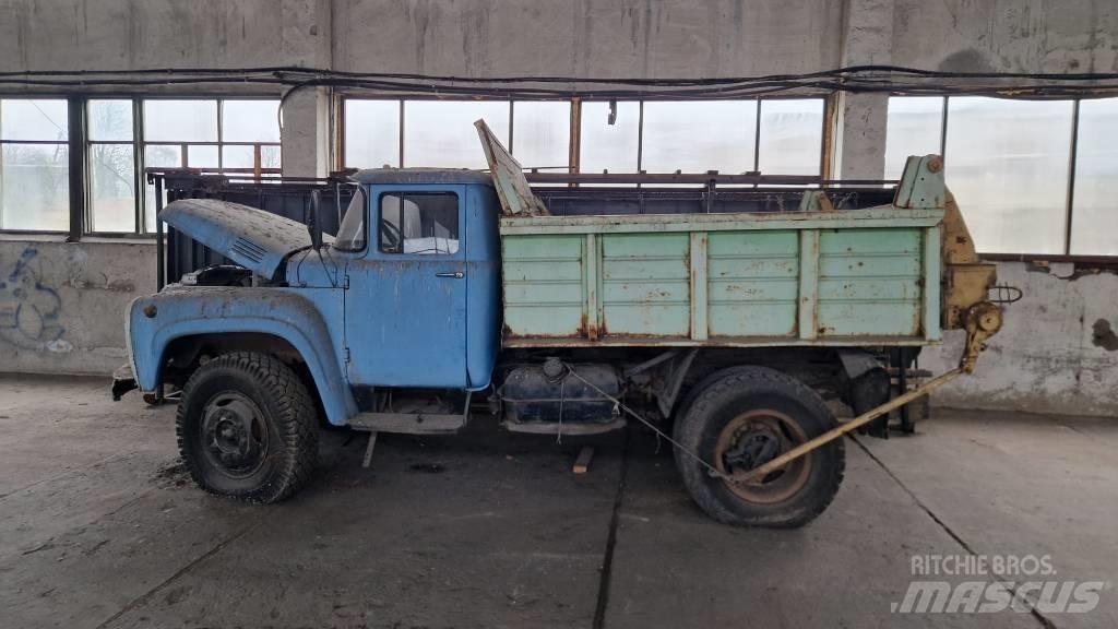 ZIL 496210 Lastbiler med tip
