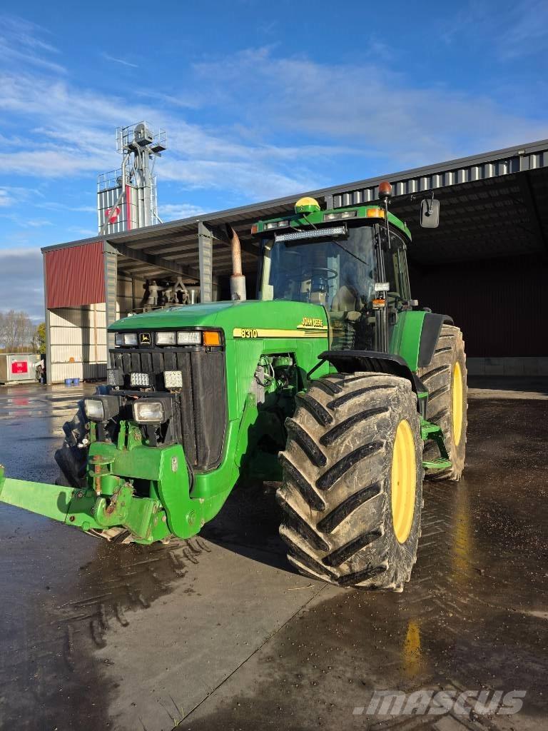 John Deere 8310 Traktorer