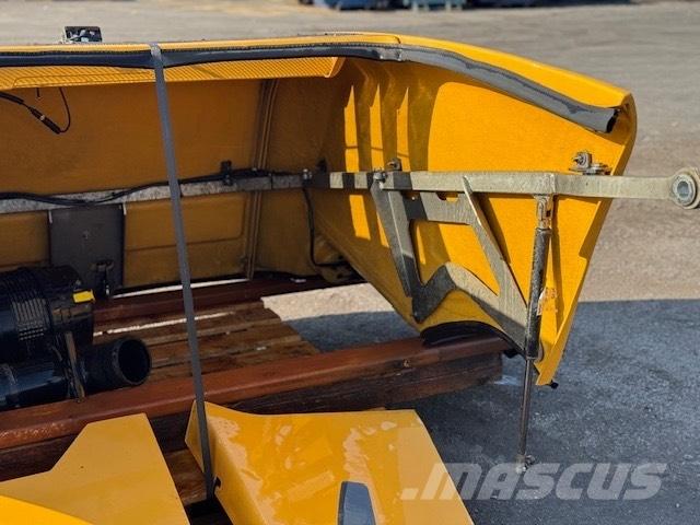 Liebherr L 524 BODY Chassis og suspension