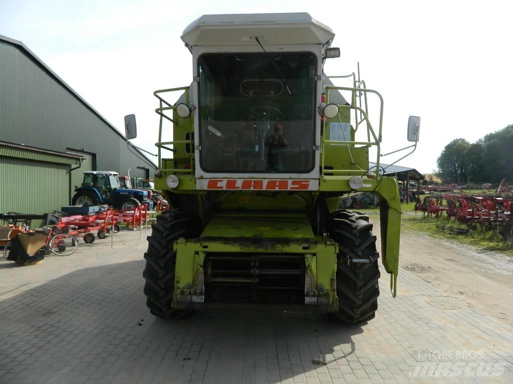 CLAAS Dominator 86 Mejetærskere