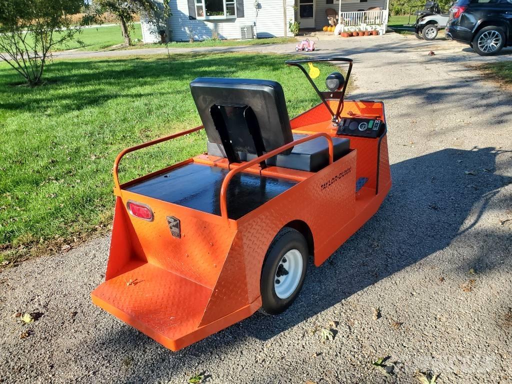 Taylor-Dunn SS536 Bugsertruck