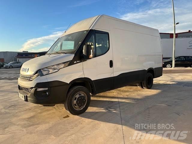 Iveco 35C 12 Varevogne