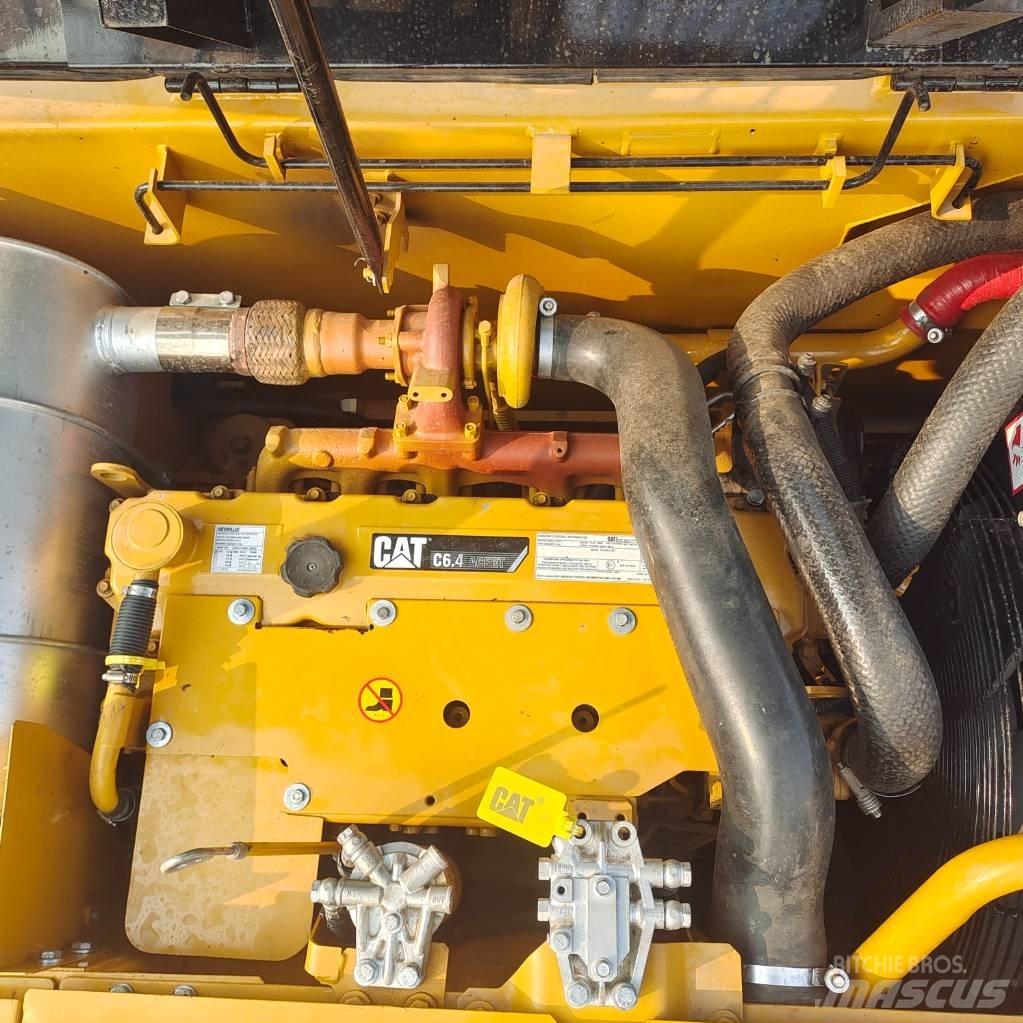 CAT 320D Gravemaskiner på larvebånd
