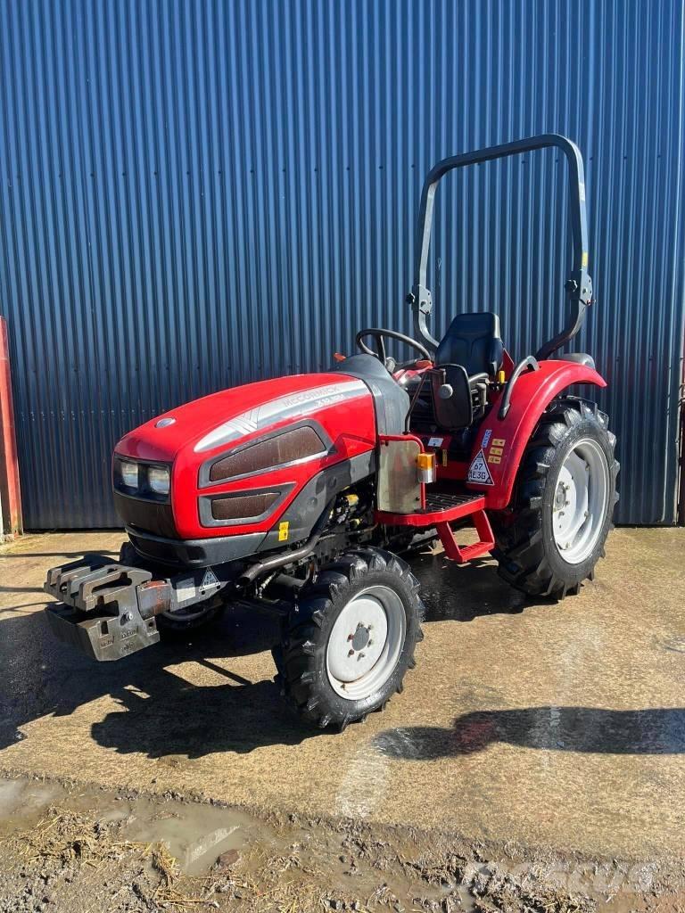 McCormick X10.30M Kompakte traktorer