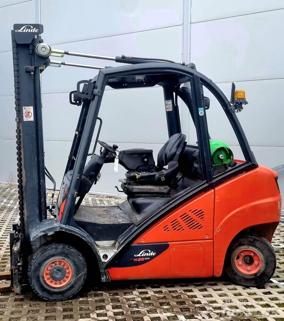 Linde H 25 T - 02 LPG gaffeltrucks
