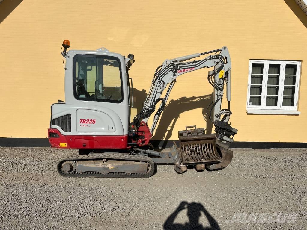Takeuchi TB 225 Minigravemaskiner