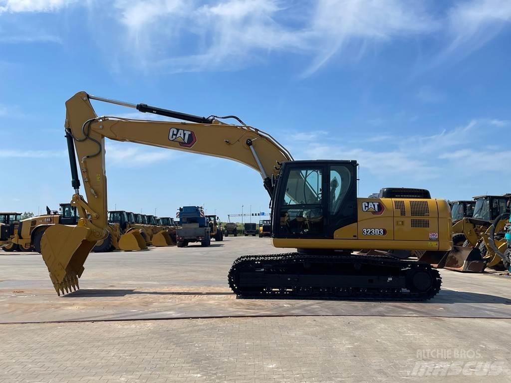 CAT 323D3 Gravemaskiner på larvebånd