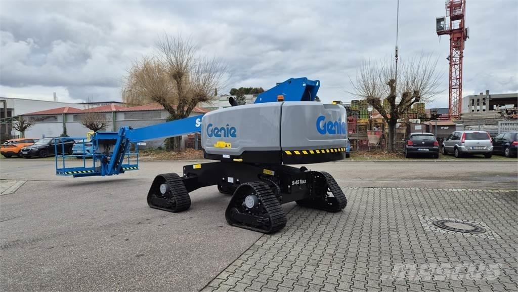 Genie S-45 TraX Bomlifte med knækarm