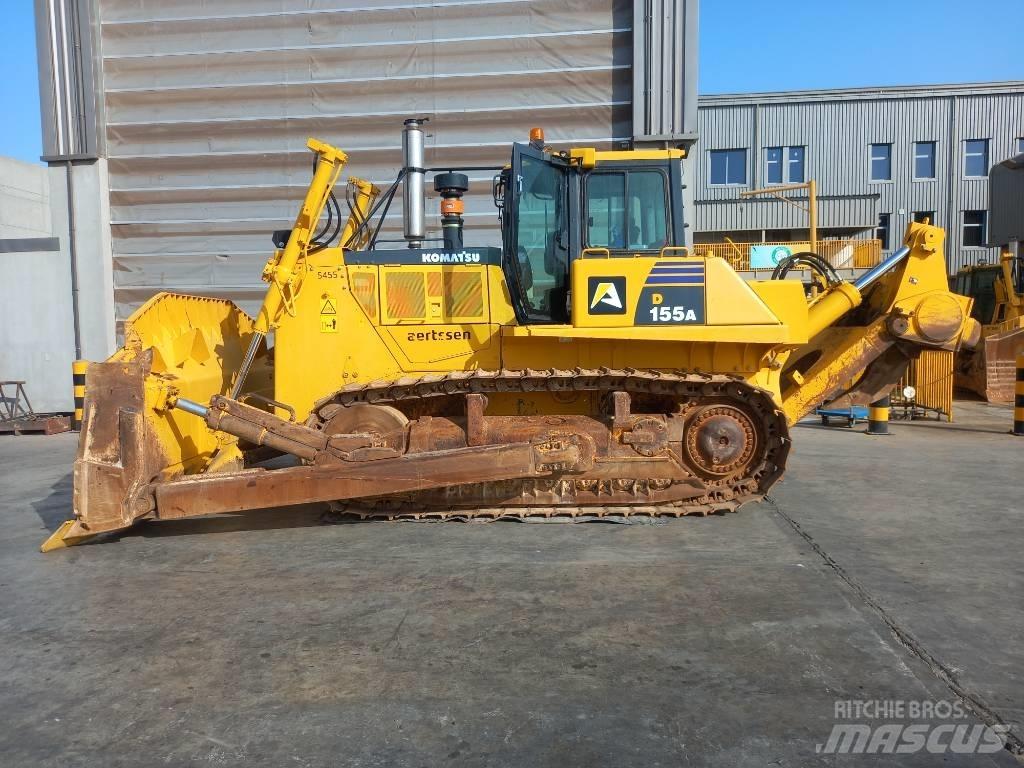 Komatsu D155A-6R Bulldozer på larvebånd