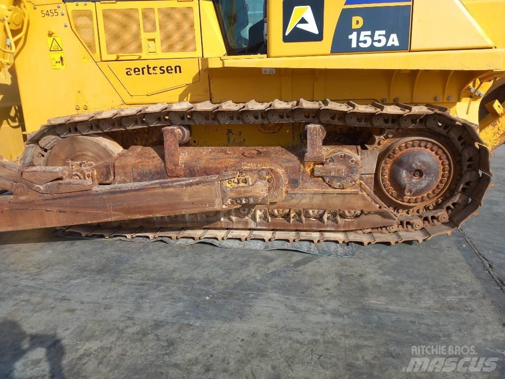 Komatsu D155A-6R Bulldozer på larvebånd