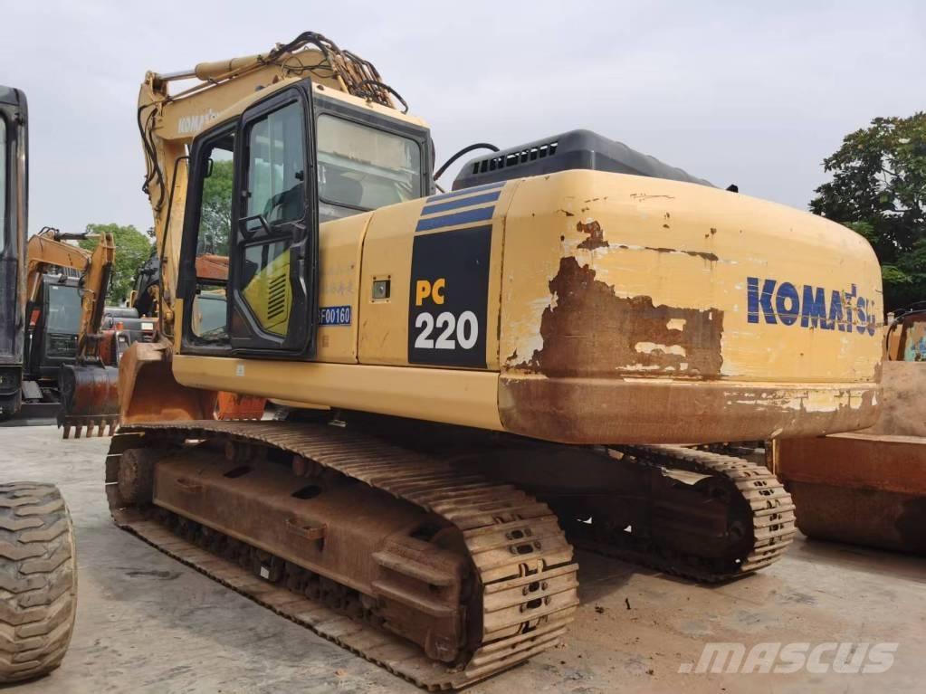 Komatsu PC 220-7 Gravemaskiner på larvebånd
