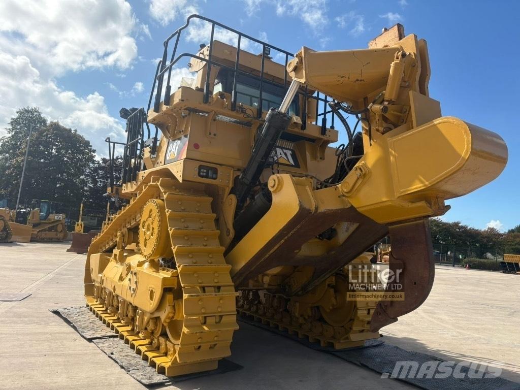 CAT D 10 T 2 Bulldozer på larvebånd