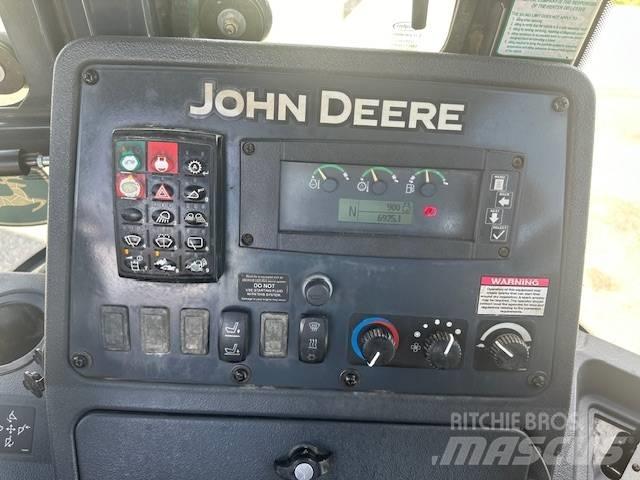 John Deere 410 K Rendegravere
