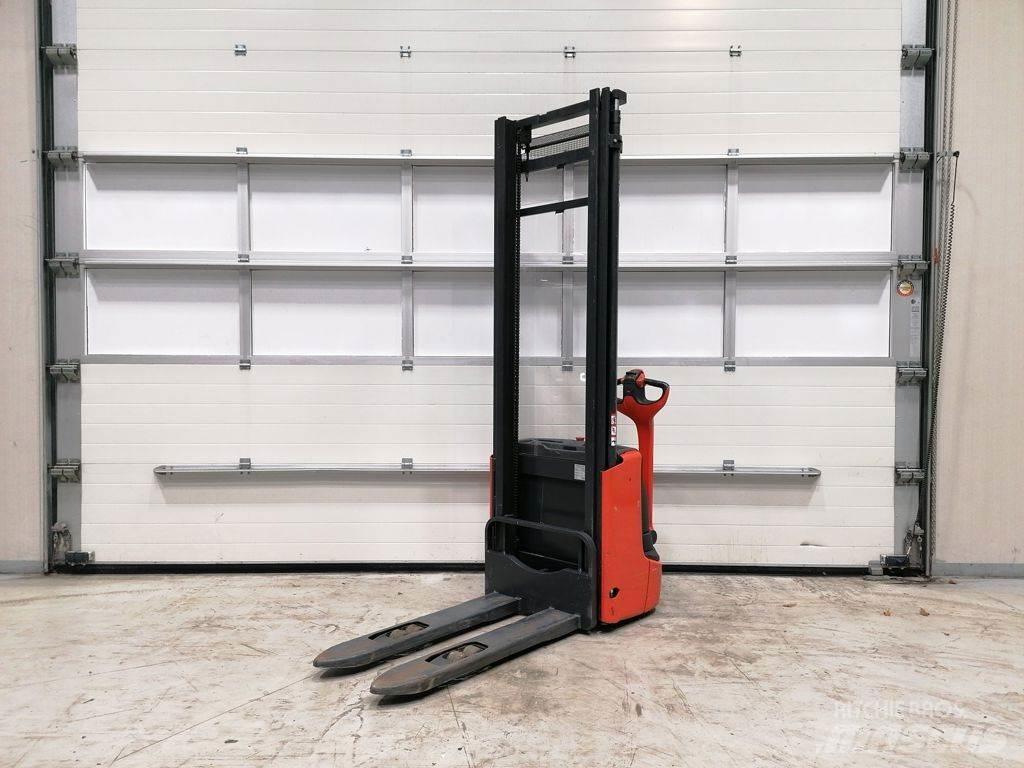Linde L10 Gaffelstabler med gående fører