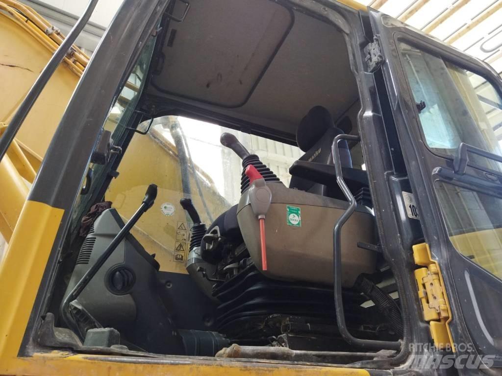 Komatsu PC240NLC-10 Gravemaskiner på larvebånd