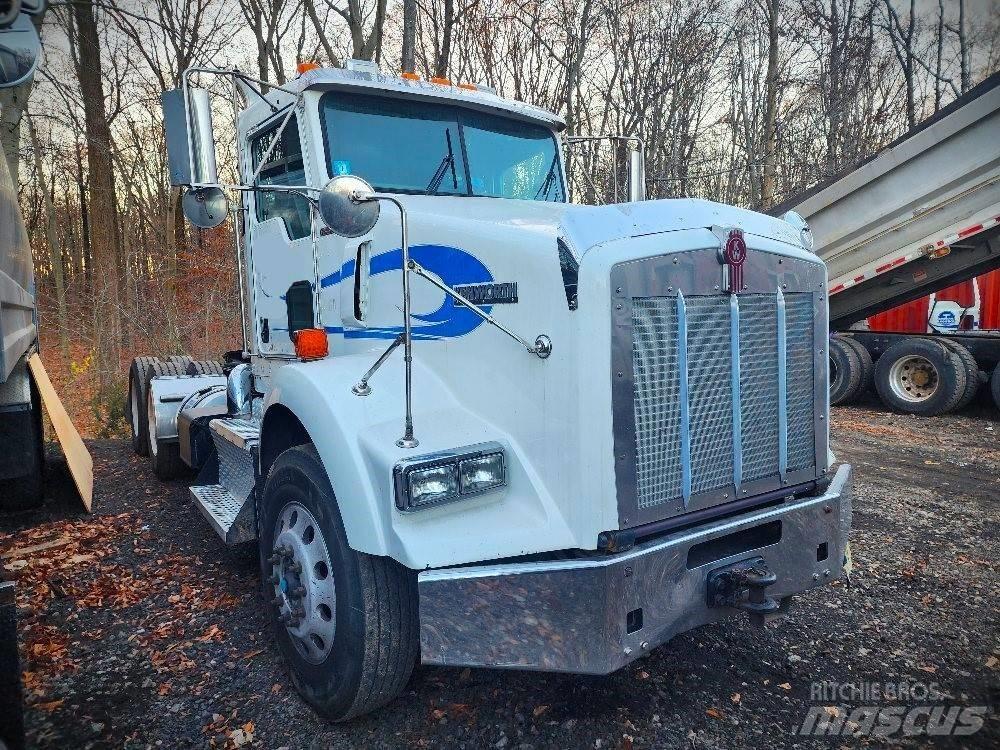 Kenworth T 800 B Trækkere