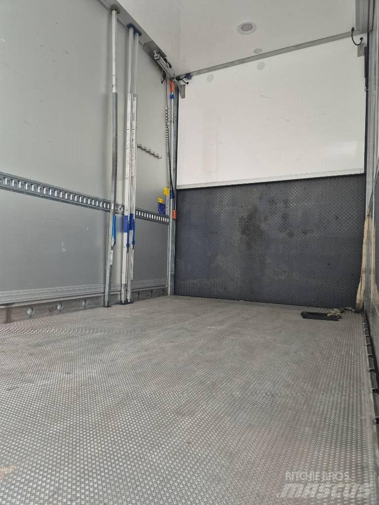 Scania R 590 Fast kasse