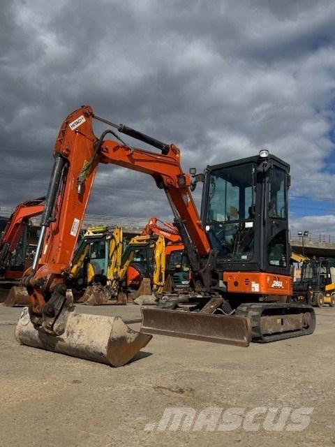 Hitachi ZX 26 U-6 CR Minigravemaskiner