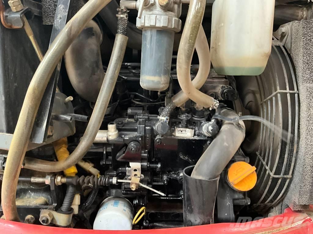 Takeuchi TB 215 R Minigravemaskiner