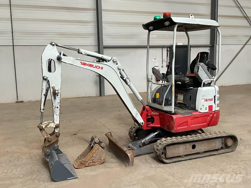 Takeuchi TB 215 R Minigravemaskiner