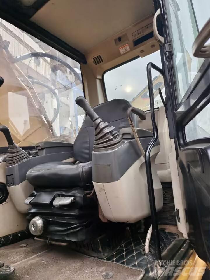 CAT 325C Gravemaskiner på larvebånd