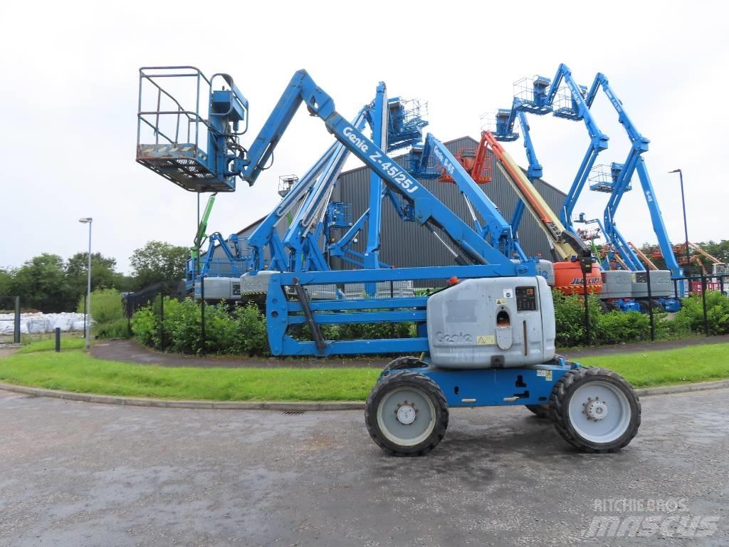 Genie Z 45/25 J Bomlifte med knækarm