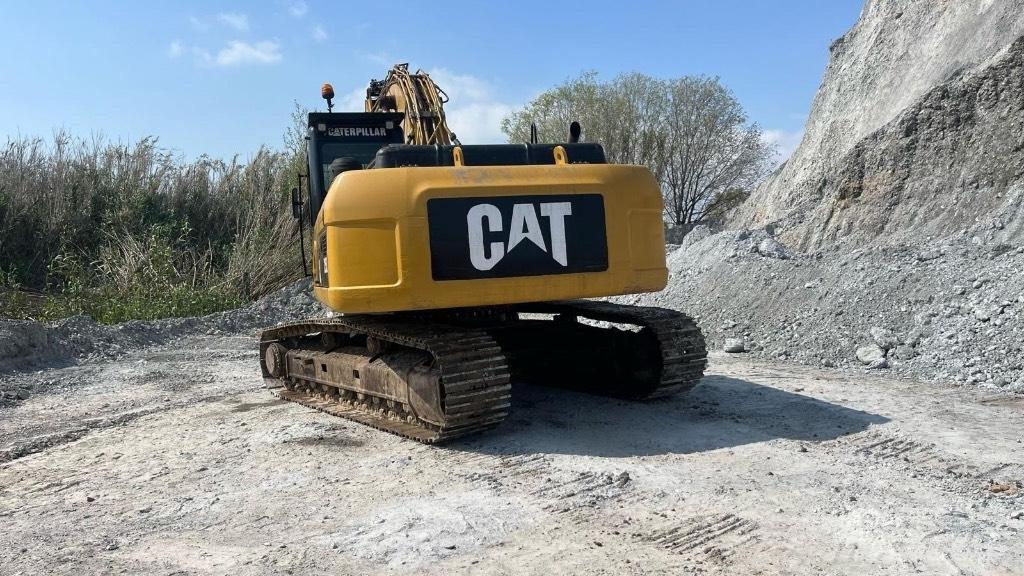 CAT 325DLN Gravemaskiner på larvebånd