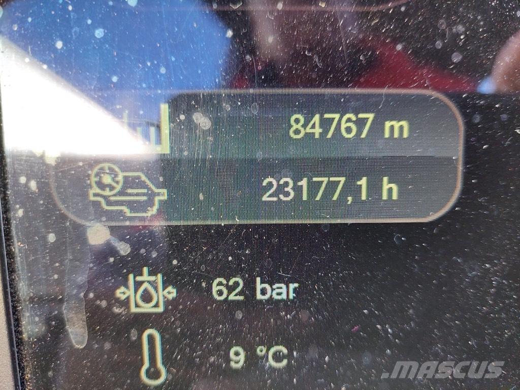 Komatsu 911 Skovningsmaskiner