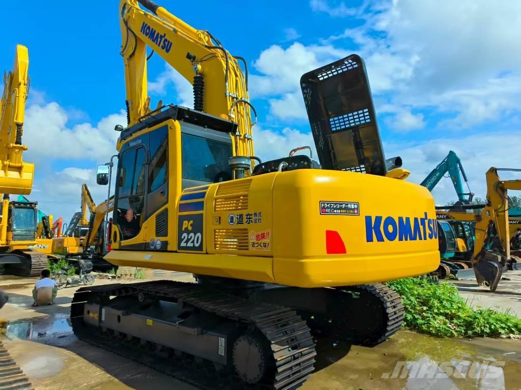 Komatsu PC 220-8 Gravemaskiner på larvebånd