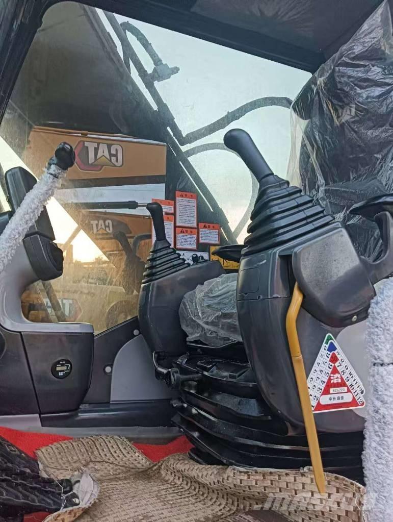 CAT 324 D2L Gravemaskiner på larvebånd