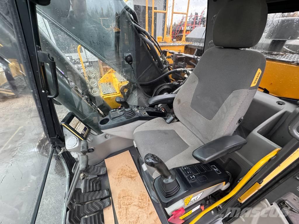 Volvo EC 300 E Gravemaskiner på larvebånd