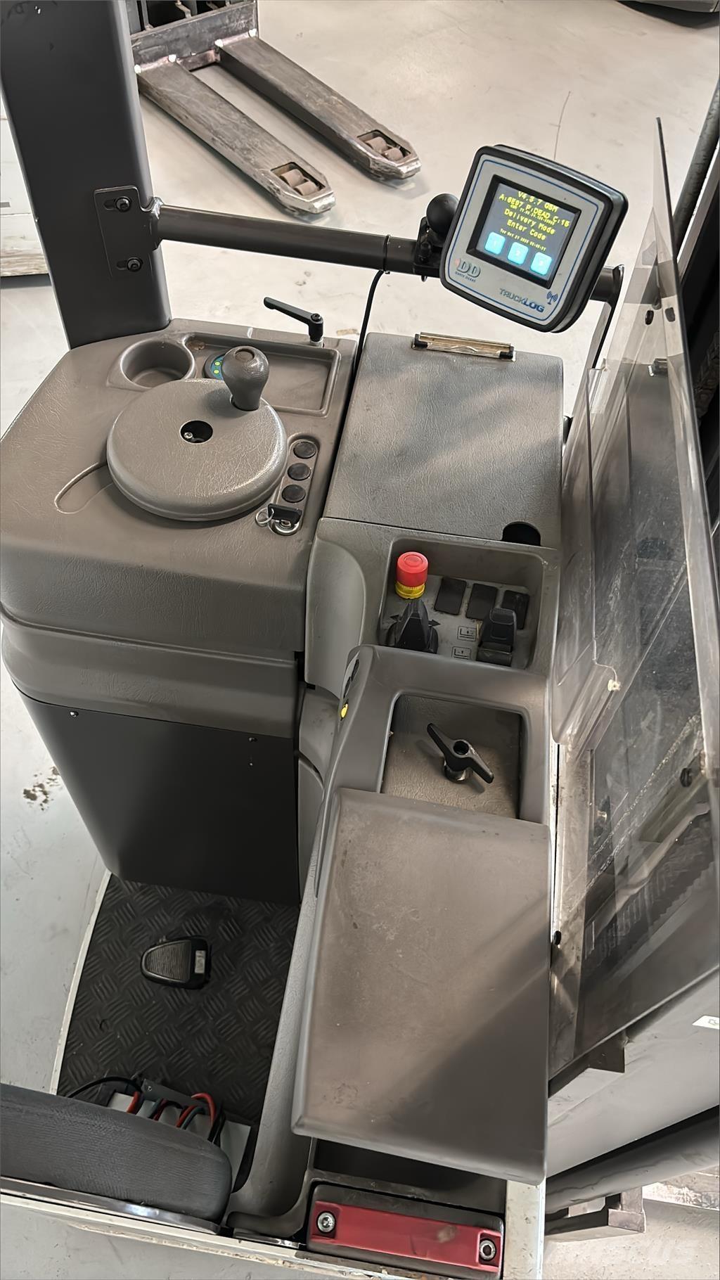 Atlet A160 Selvkørende stablere