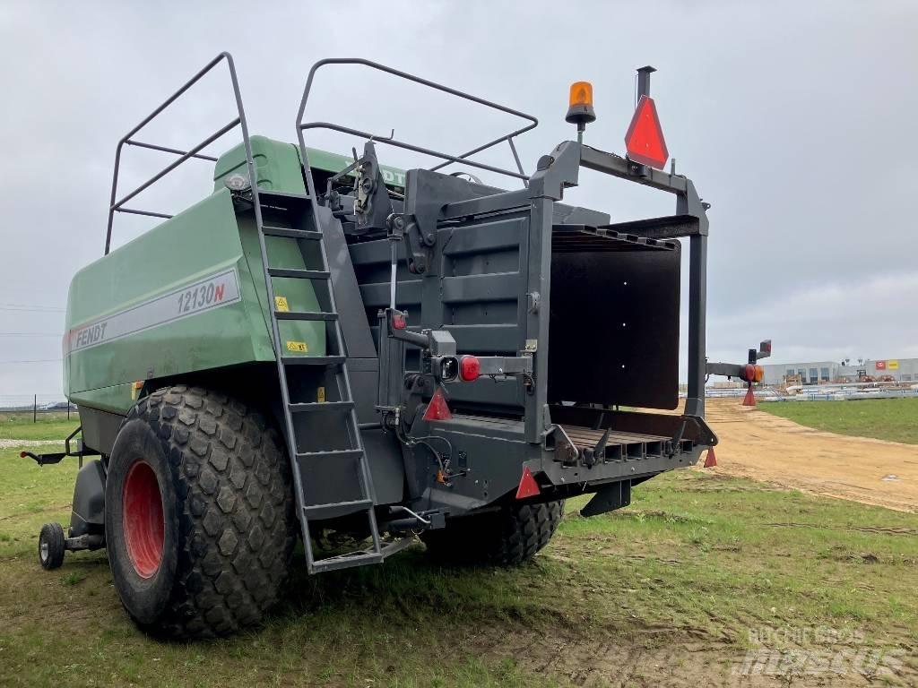 Fendt 12130 N Pressere til firkantede baller