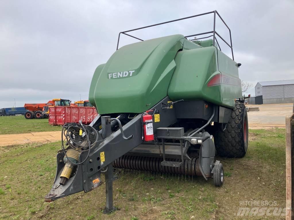 Fendt 12130 N Pressere til firkantede baller